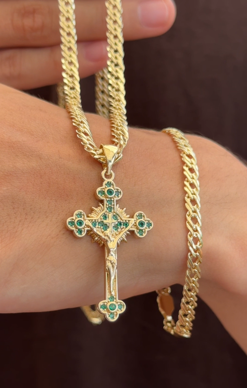 Cadena Cubana Cruzada 60cm + Dije Cruz Sagrada Verde + Pulsera GRATIS🎁